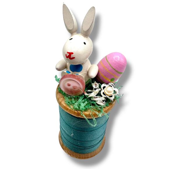 Tiny Easter Assemblage Holiday Decor - Wooden Spool with Bunny - Picture 1 of 6